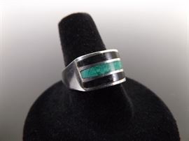 .925 Sterling Silver Navajo Inlayed Malachite and Onyx Ring Size 8.5