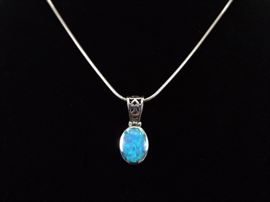 .925 Sterling Silver Opal Cabochon Pendant Necklace