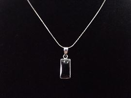 .925 Sterling Silver Inlayed Black Onyx Cabochon Pendant Necklace