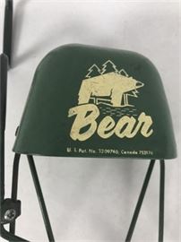 Lot 062 
Vintage Fred Bear Metal Advertising Quiver 8 Slots