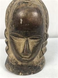 Lot 082 
Benin African Hand Carved Head Sculpture