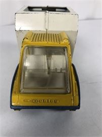 Lot 096 
Hubley Steel Tow Truck 9”x3”