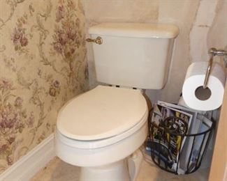 Universal-Rundal toilet (4 available)