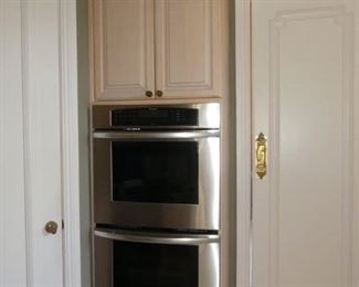 Thermador double convection oven