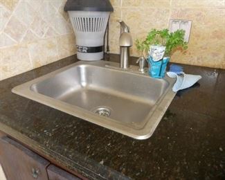 Stainless steel bar sink
