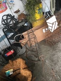 Lot's Of Fun Gardening Things...