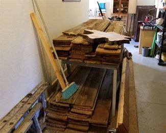 Large quantity of barnwood