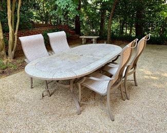 Tropitone outdoor table and chairs
