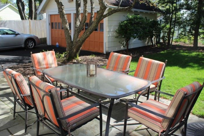 great table and chairs with sunbrella cushions