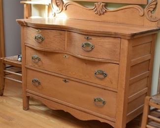 Antique Oak Chest of Drawers with Mirror (Serpentine Top Drawers)
