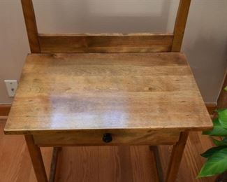 Shaker Style Table / Washstand