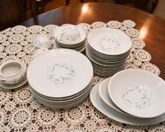Meito China Pieces (Japan)