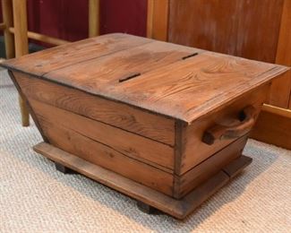 Primitive Wooden Chest (Hinged Top)