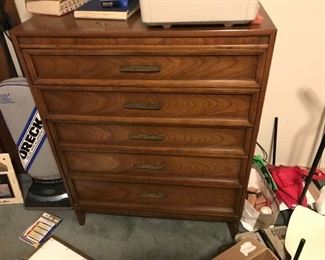 Kroehler chest of drawers 