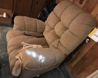 Best lift chair. Brand new 