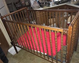 Baby crib, mattress and bedding 
