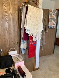 table clothes and runners