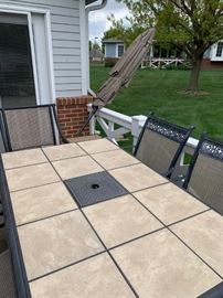 top of table (has extra tiles for table top)