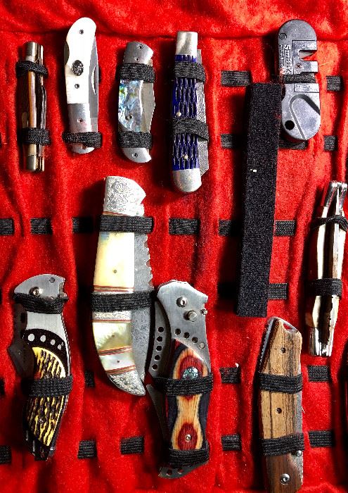 Collector knives.
