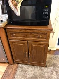 GE Microwave and microwave stand