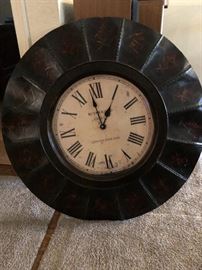 Large wall clock - needs some repair