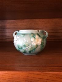 Small 3" Roseville White Rose jardinere