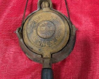 Mini Wagner Waffle Iron