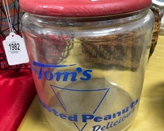 Toms Jar with Wood Lid