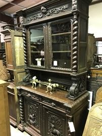 Hunt cabinet