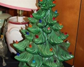 vintage ceramic Christmas tree music box