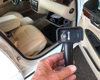 Braun Chair Topper Remote Control. Use it while driving to control the brakes and gas with your hand. It also gets the wheelchair from the Topper onto the ground, and puts it back into place when you're ready to drive again. 