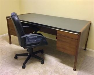 Vintage desk w/ Bonded Leather Executive Chair