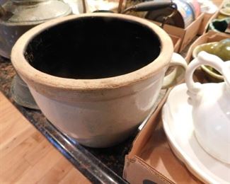 Stoneware Chamber Pot