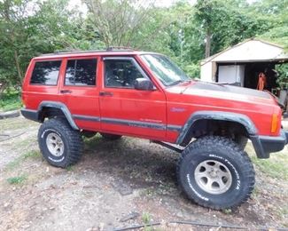 1997 Jeep Cherokee Sport(8" Lift Kit/Subject to Confirmation)