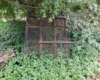 Carrier with Ramps(Hitch Mounted)