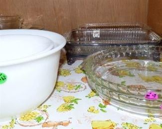 GE Mixing bowls, Pyres pie plates, etc