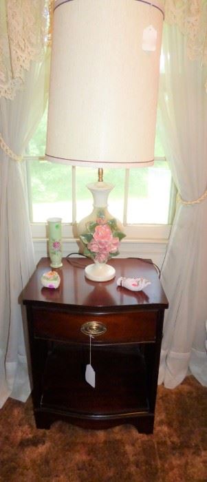 Night Stand that goes with Vintage Mahogany Dresser & Mirror