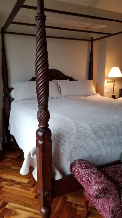 Ethan Allen British Classic Collection 4 Poster Canopy Bed