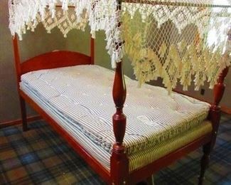  18th century American canopy bed