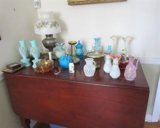 Cherry drop leaf table, Quoizel, Satin glass, Tiffany