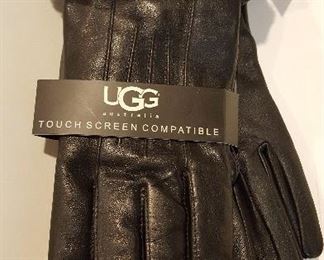 Women's leather UGG gloves (new with tags)