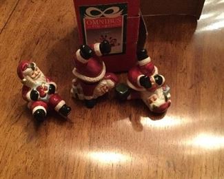 Vintage Fitz and Floyd Santas with box 
