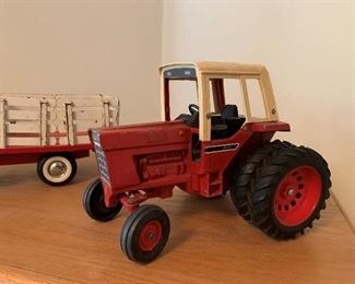 Vintage ERTL Metal Toy Tractor