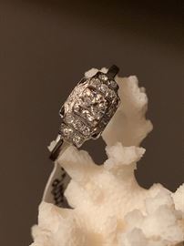 18k Gold Diamond Ring
