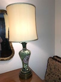 HAND PAINTED AND SIGNED MID CENTURY 1940'S PORCELAIN TABLE LAMP, VERY GOOD CONDITION, NEW SHADE