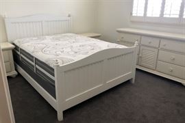 Queen Pottery Barn Bed, Broyhill Dresser w Mirror and 2 Nightstands, Beautyrest Mattress and BS