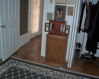 LOTS OF NICE CLEAN FURNITURE IN GOOD CONDITION