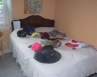 ANTIQUE AND VINTAGE HATS