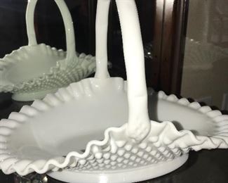 VINTAGE WHITE MILK GLASS BASKET W/HANDLE