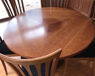 ROUND DINING TABLE WITH 5 CHAIRS